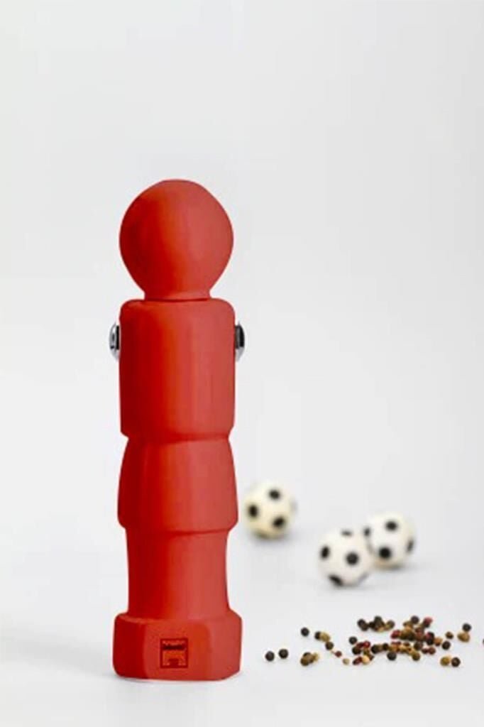 357BST33831.jpeg Bisetti Soccer Player Karabiber Değirmeni Kırmızı 23 Cm - Görsel 1